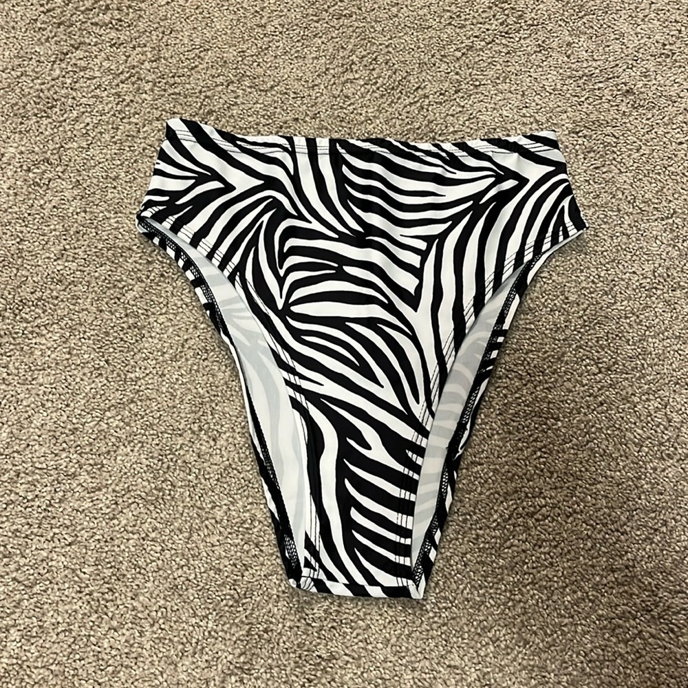 Limeblonde rave bottoms